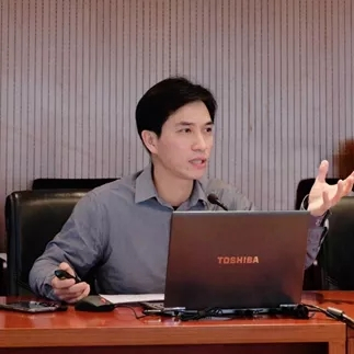杨子晖